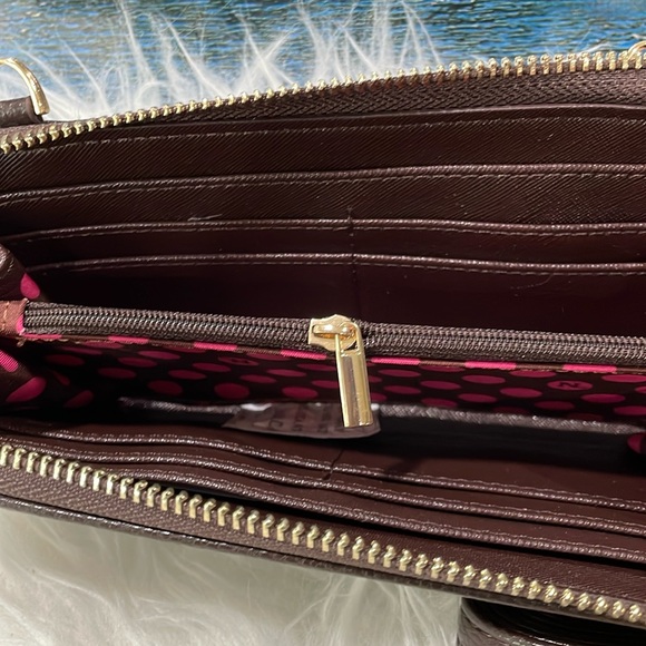 Nicole Lee Double Wallet - Picture 5 of 6